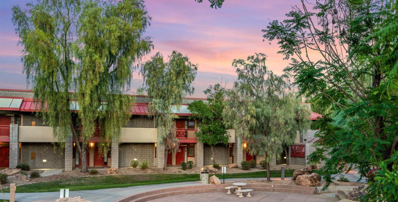 Arizona Christian University Hotel And Conference Center Glendale Exterior photo